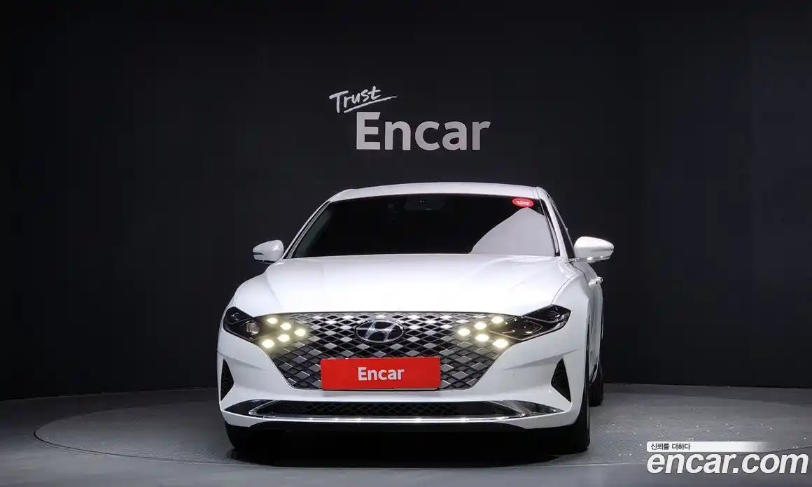 Hyundai Grandeur 2020 2.5 Автомат в Москве № 111589, фото 3