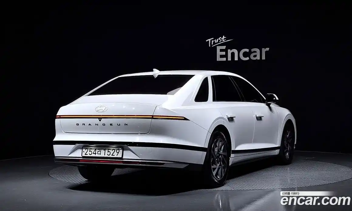 Hyundai Grandeur 2023 3.5 Автомат в Москве № 112646, фото 17