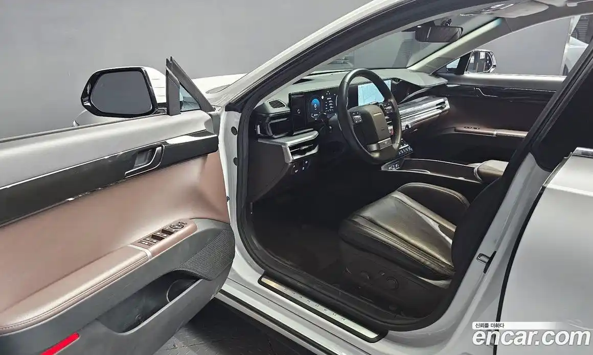 Hyundai Grandeur 2023 3.5 Автомат в Москве № 112646, фото 3