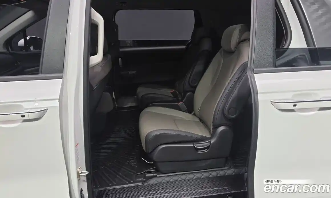 Kia Canival 2025 3.5 Автомат в Москве № 114222, фото 5