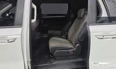 Kia Canival 2025 3.5 Автомат в Москве № 114222, миниатюра 5