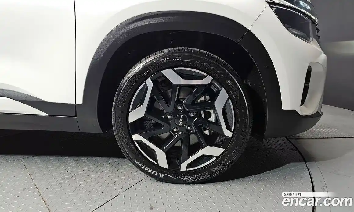 Kia Seltos 2024 1.6 Автомат в Москве № 119777, фото 17