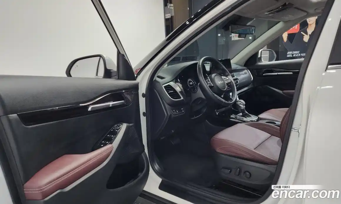 Kia Seltos 2023 1.6 Автомат в Москве № 120855, фото 20