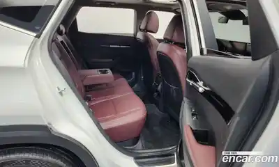 Kia Seltos 2023 1.6 Автомат в Москве № 120855, миниатюра 4