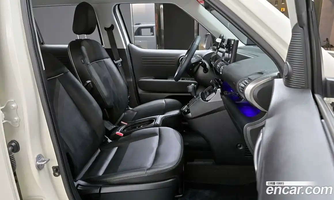 Hyundai Casper 2023 1.0 Автомат в Москве № 12162, фото 8