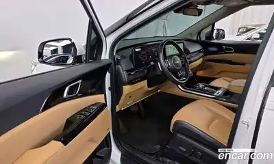 Kia Canival 2023 2.2 Автомат в Москве № 122058, миниатюра 10