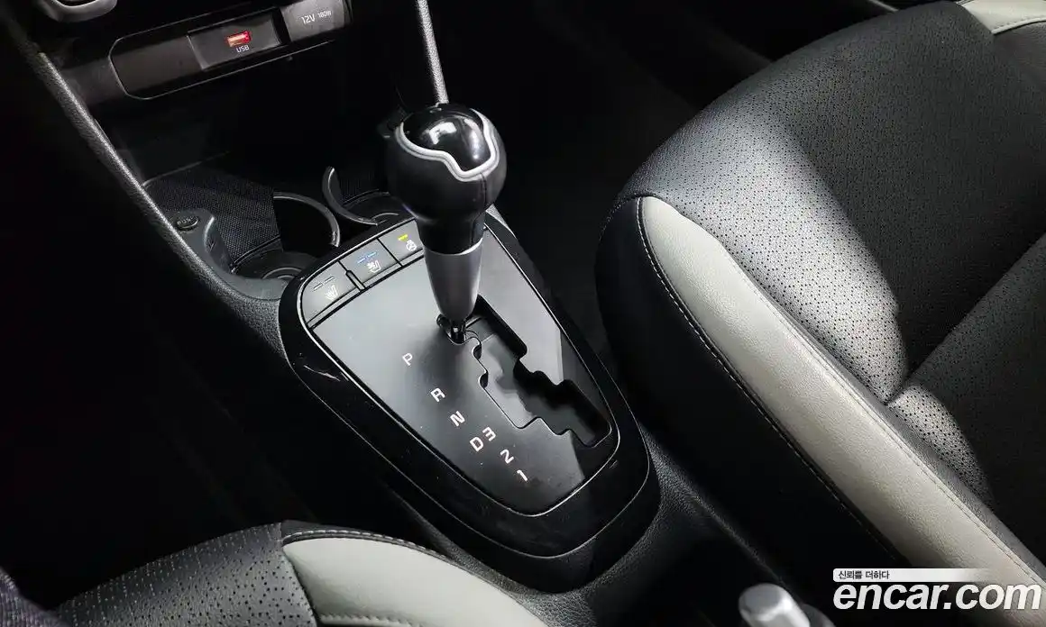 Kia Morning 2021 1.0 Автомат в Москве № 122278, фото 12