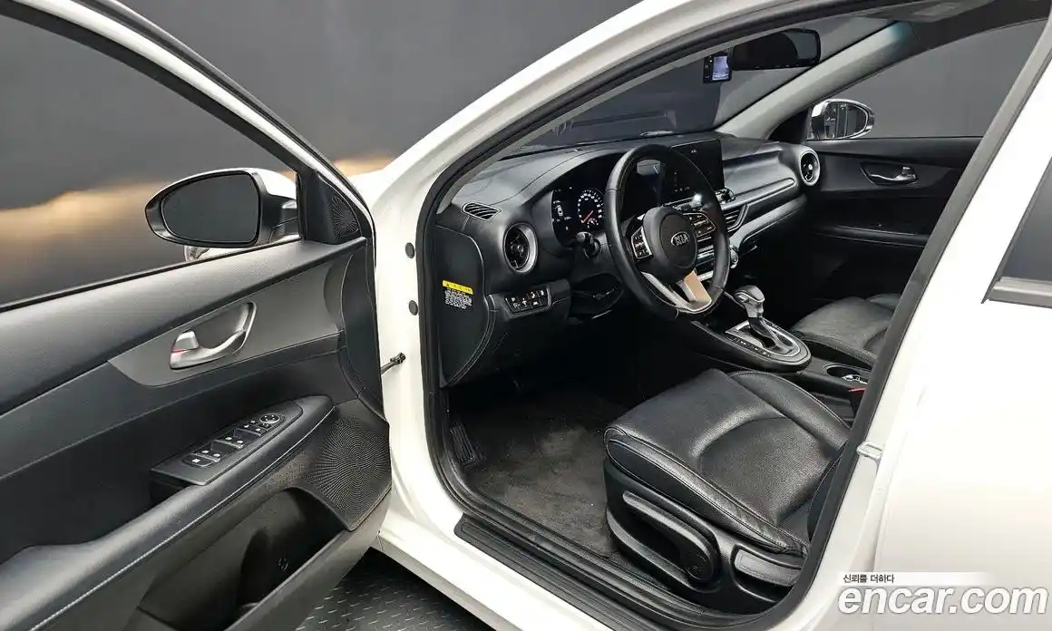 Kia K3 2021 1.6 Автомат в Москве № 123071, фото 11