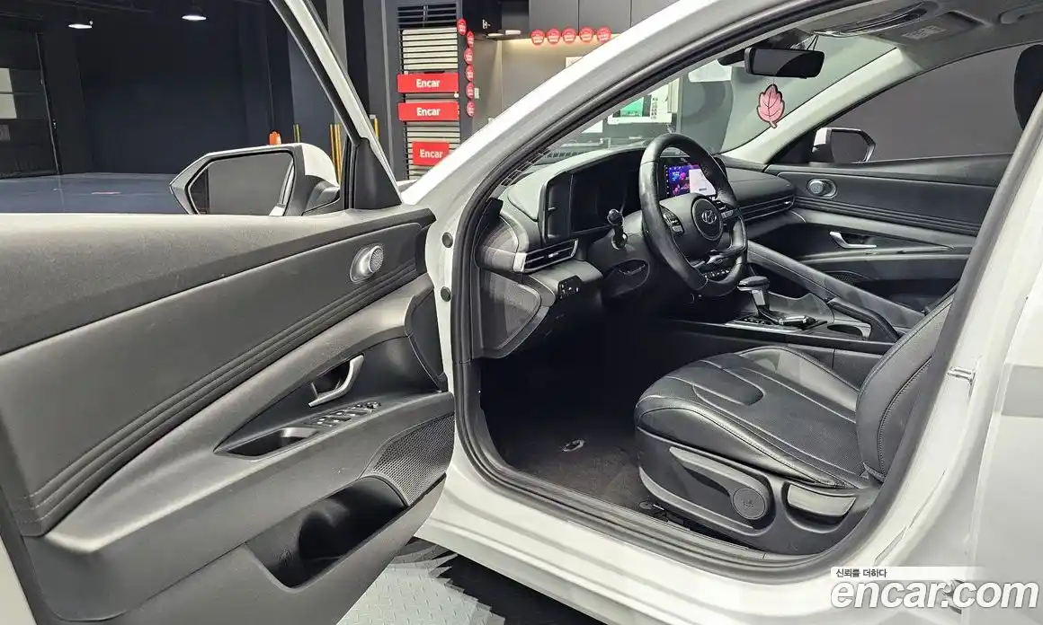 Hyundai Avante 2022 1.6 Автомат в Москве № 123670, фото 15