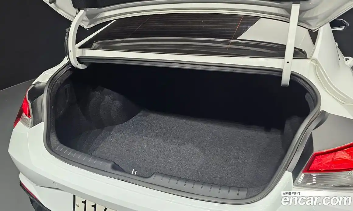 Hyundai Avante 2022 1.6 Автомат в Москве № 123670, фото 18