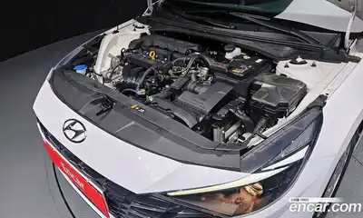 Hyundai Avante 2022 1.6 Автомат в Москве № 123670, миниатюра 6