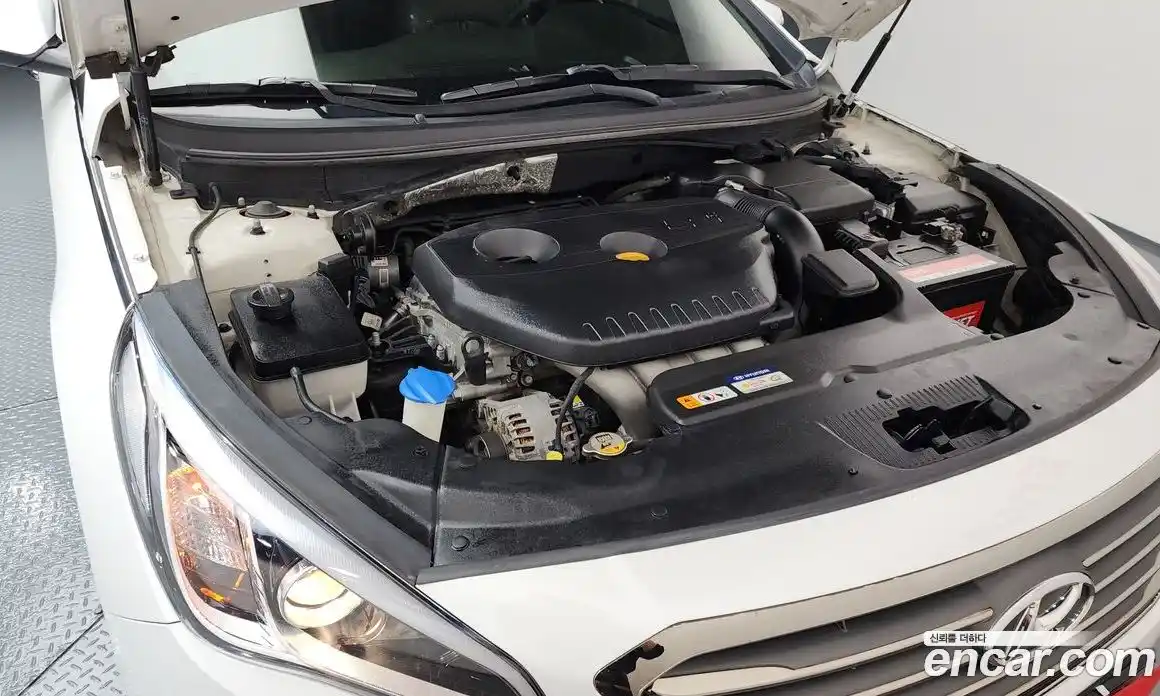 Hyundai Sonata 2016 2.0 Автомат в Москве № 123674, фото 15