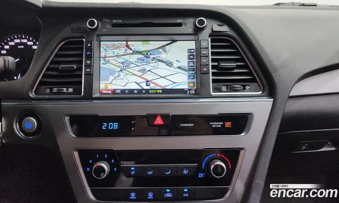 Hyundai Sonata 2016 2.0 Автомат в Москве № 123674, фото 4