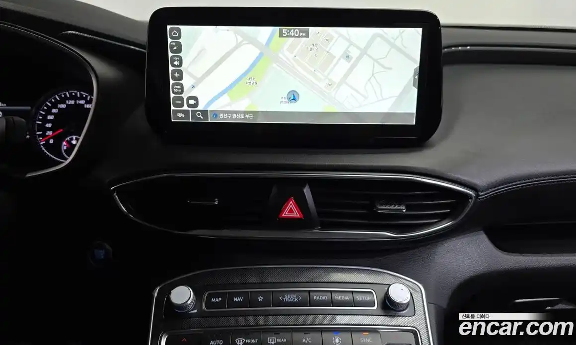 Hyundai Santa Fe 2022 1.6 Автомат в Москве № 125275, фото 10