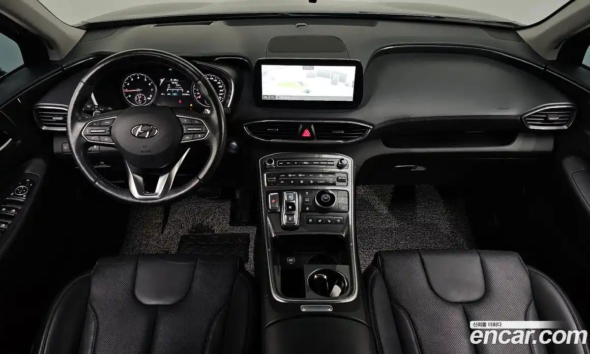 Hyundai Santa Fe 2023 2.5 Автомат в Москве № 126895, фото 13