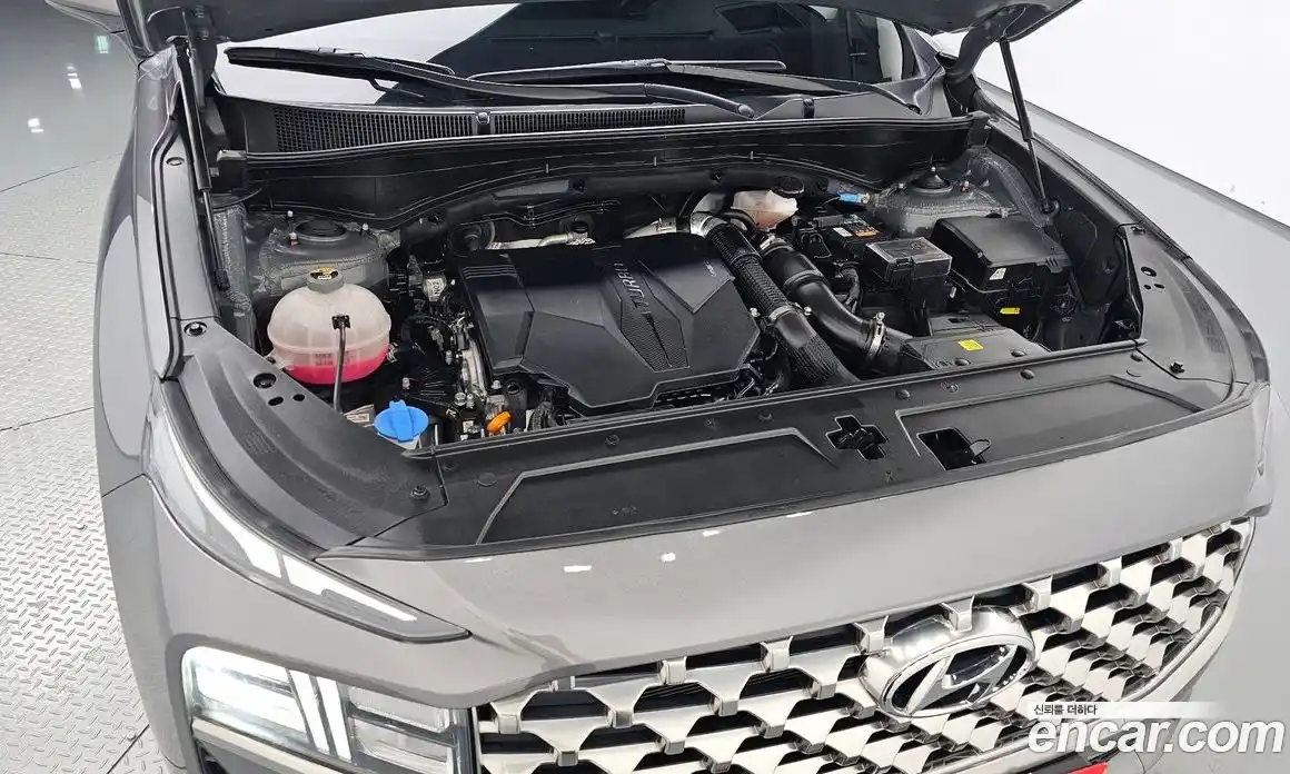 Hyundai Santa Fe 2023 2.5 Автомат в Москве № 126895, фото 18