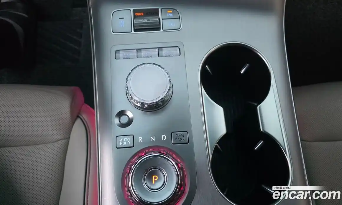 Genesis GV70 2025 2.5 Автомат в Москве № 127882, фото 12