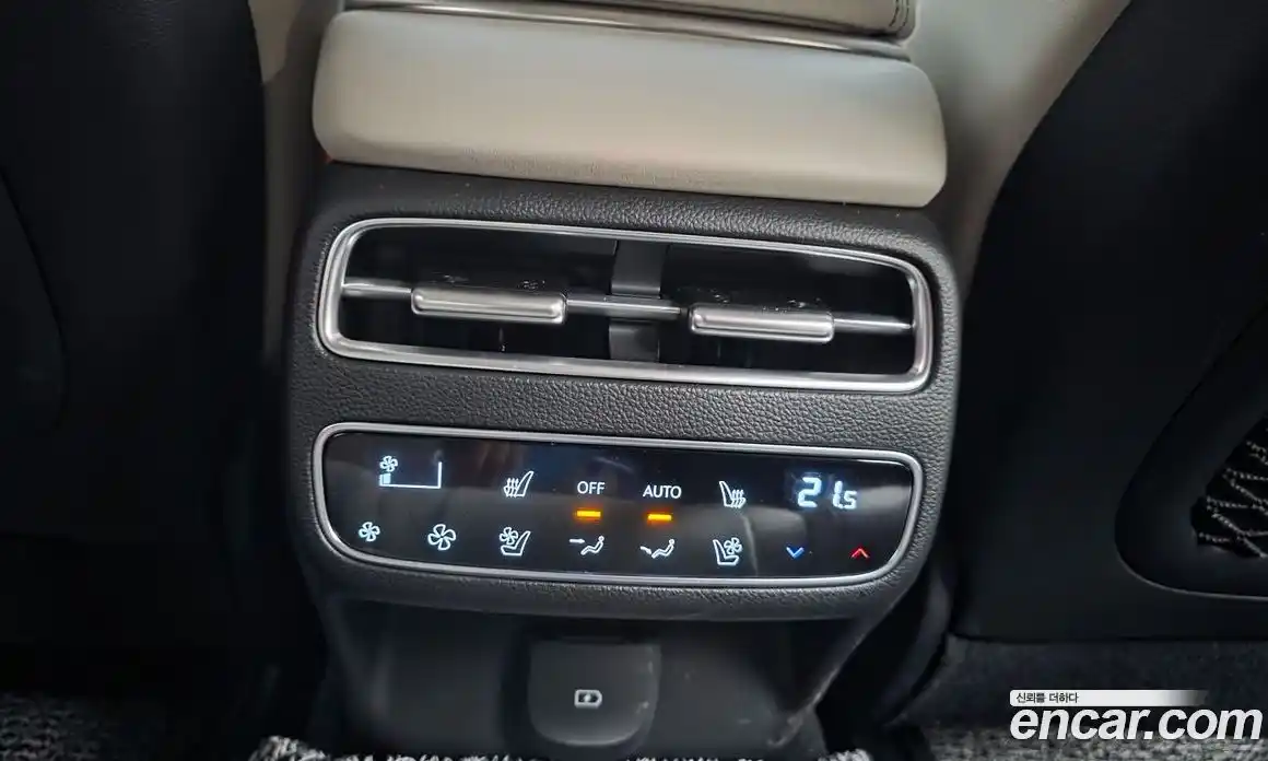 Genesis GV70 2025 2.5 Автомат в Москве № 127882, фото 15