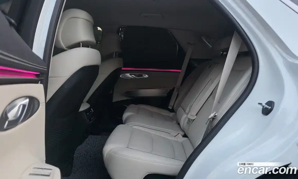 Genesis GV70 2025 2.5 Автомат в Москве № 127882, фото 18