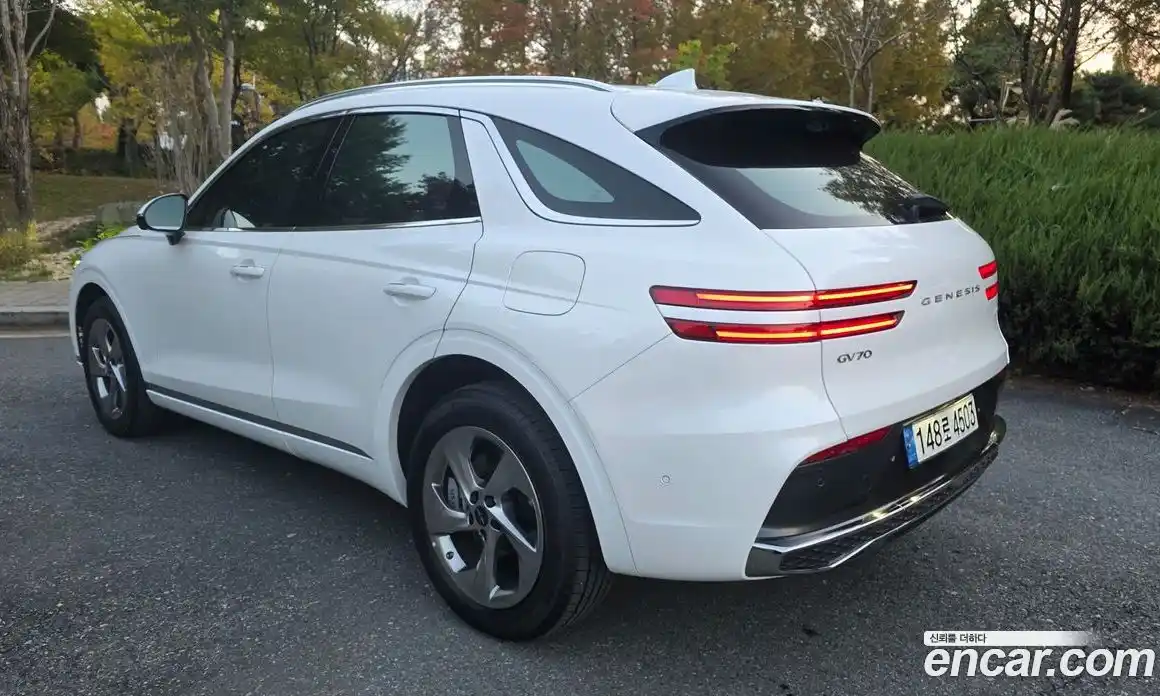 Genesis GV70 2025 2.5 Автомат в Москве № 127882, фото 6