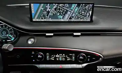 Genesis GV70 2024 2.5 Автомат в Москве № 128045, миниатюра 9