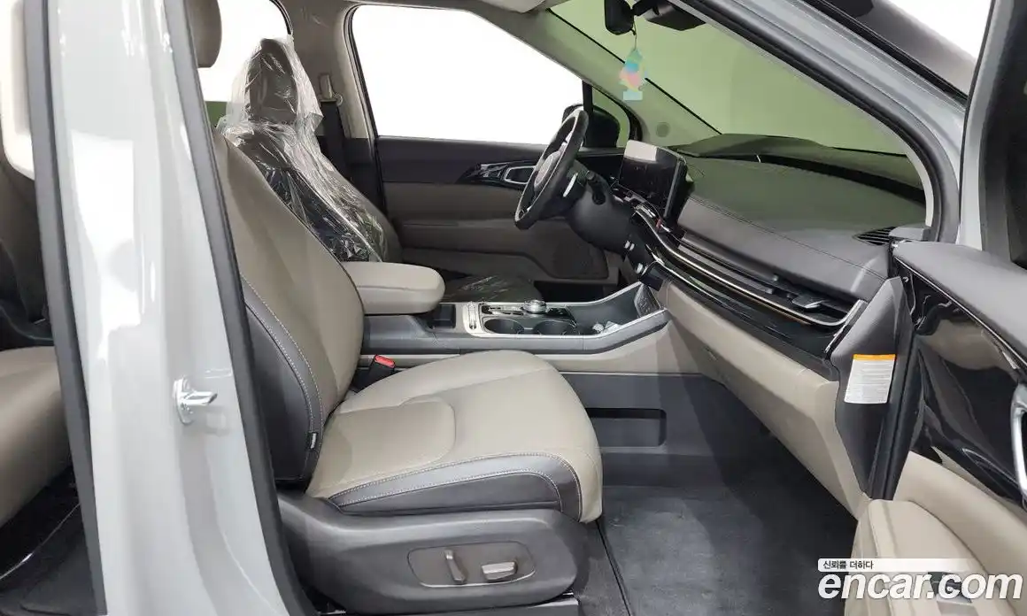 Kia Canival 2025 1.6 Автомат в Москве № 128237, фото 3