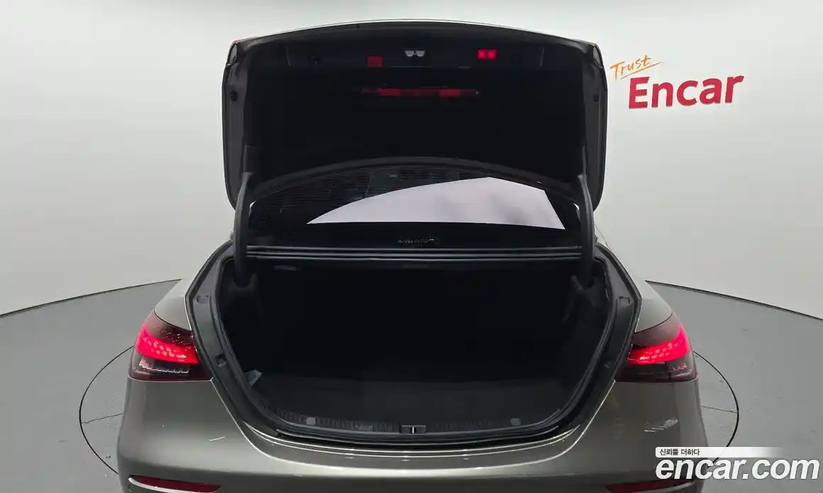 Mercedes-Benz E-Class 2021 1.9 Автомат в Москве № 136511, фото 18