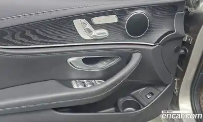 Mercedes-Benz E-Class 2021 1.9 Автомат в Москве № 136511, миниатюра 2