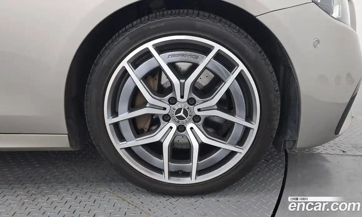 Mercedes-Benz E-Class 2021 1.9 Автомат в Москве № 136511, фото 5