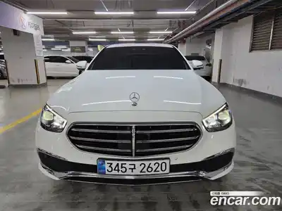 Mercedes-Benz E-Class, 2023