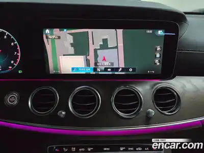 Mercedes-Benz E-Class 2023 2.0 Автомат в Москве № 138068, миниатюра 12