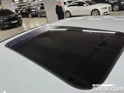 Mercedes-Benz E-Class 2023 2.0 Автомат в Москве № 138068, миниатюра 5