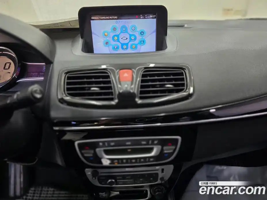 Renault SM3 2016 1.6 Автомат в Москве № 138837, фото 16