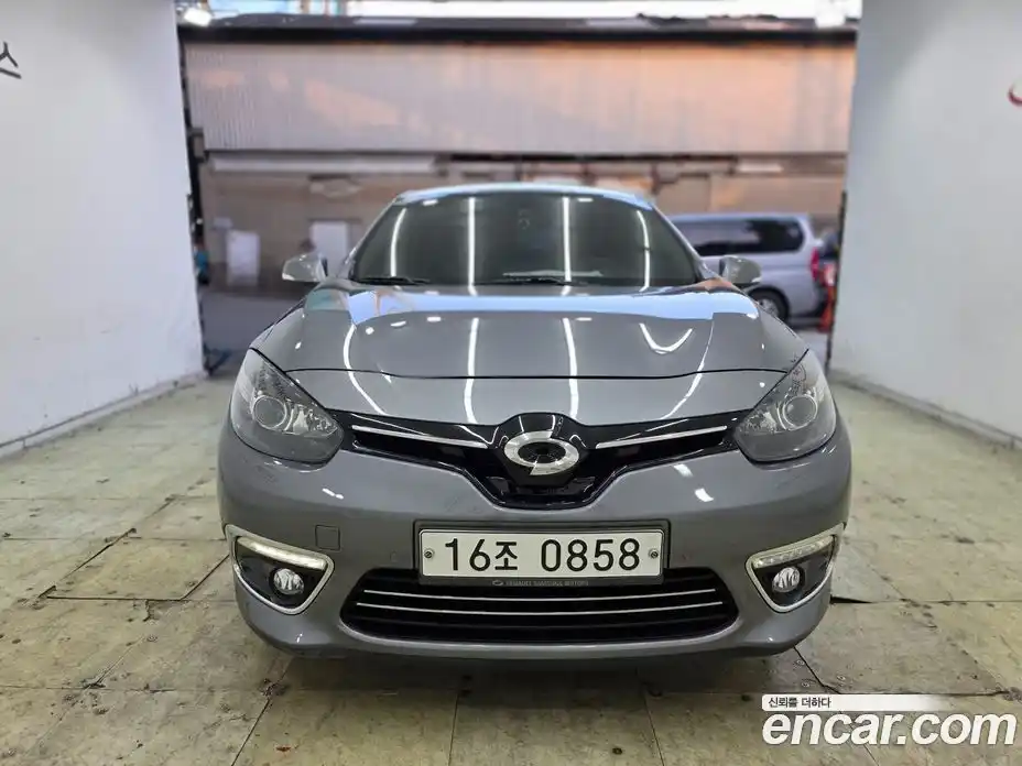 Renault SM3 2016 1.6 Автомат в Москве № 138837, фото 3