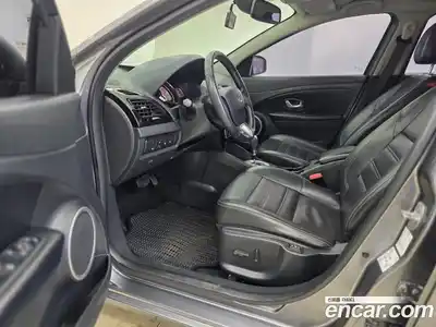 Renault SM3 2016 1.6 Автомат в Москве № 138837, миниатюра 5