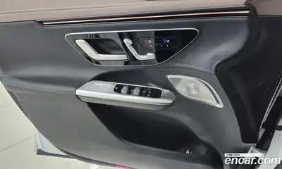 Mercedes-Benz EQE 2023 0.3 Автомат в Москве № 138960, миниатюра 10