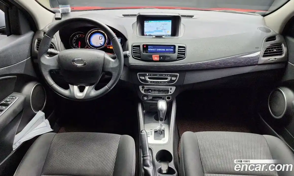 Renault SM3 2015 1.6 Автомат в Москве № 139434, фото 18