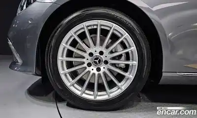 Mercedes-Benz E-Class 2021 2.0 Автомат в Москве № 141837, миниатюра 12