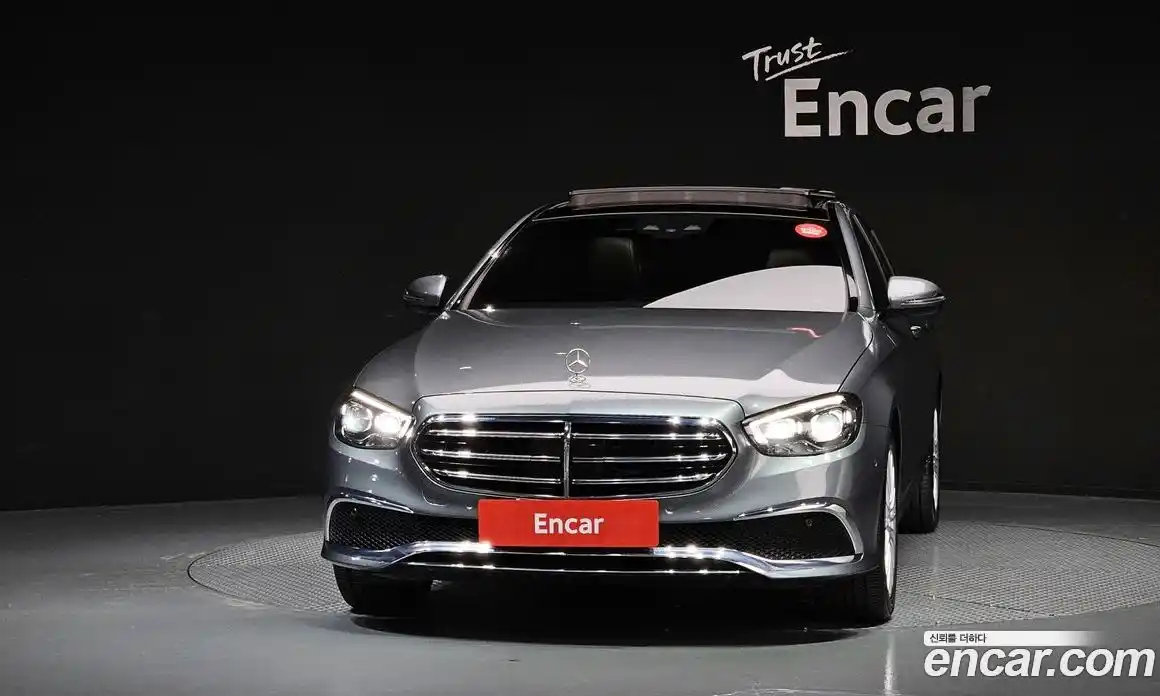 Mercedes-Benz E-Class 2021 2.0 Автомат в Москве № 141837, фото 14