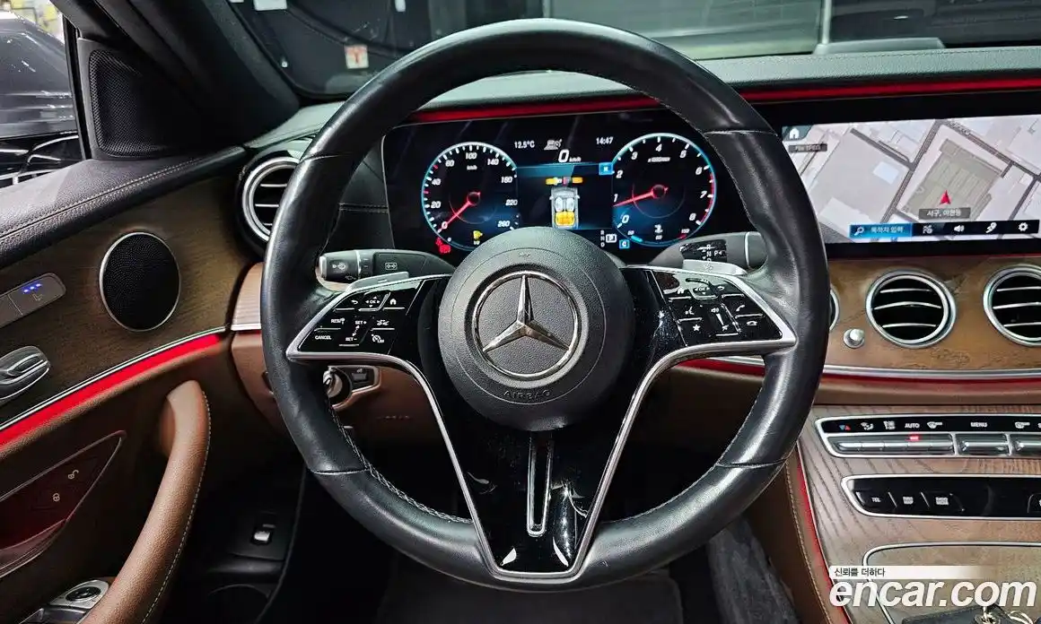 Mercedes-Benz E-Class 2021 2.0 Автомат в Москве № 141837, фото 19