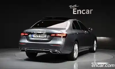 Mercedes-Benz E-Class 2021 2.0 Автомат в Москве № 141837, миниатюра 9
