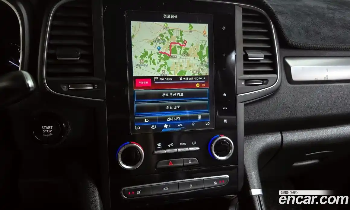 Renault QM6 2017 2.0 Автомат в Москве № 148183, фото 15