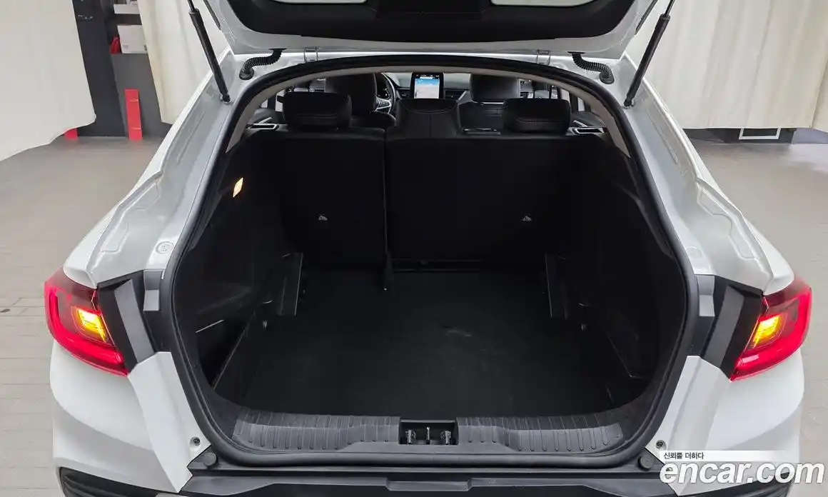 Renault XM3 2023 1.6 Автомат в Москве № 148671, фото 17