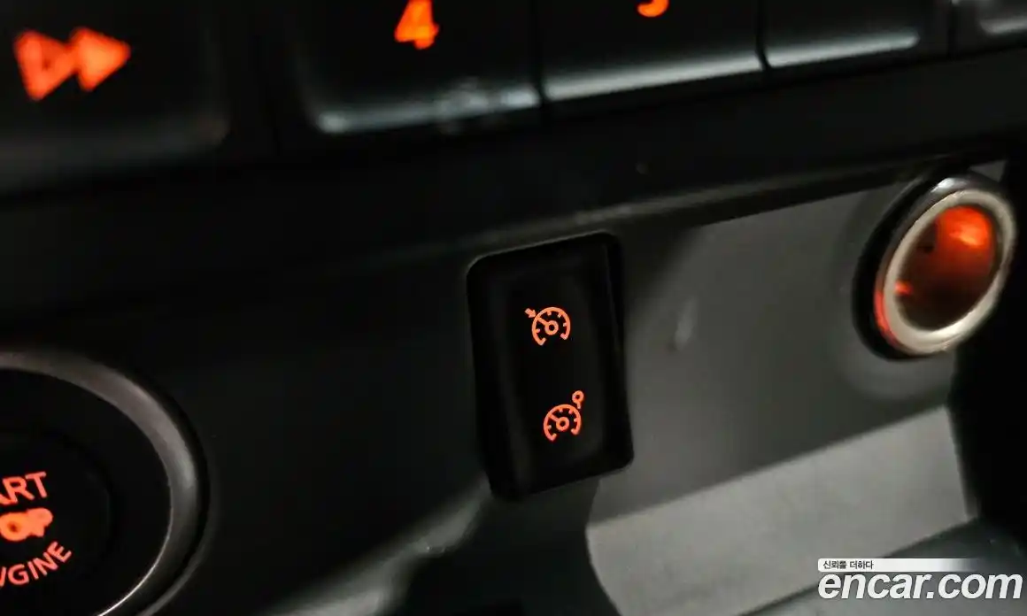 Renault QM5 2014 2.0 Автомат в Москве № 151775, фото 18