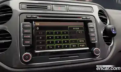 Volkswagen Tiguan 2013 2.0 Автомат в Москве № 152545, миниатюра 8