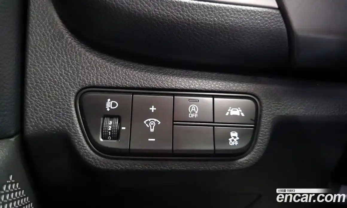 Kia Seltos 2020 1.6 Автомат в Москве № 158197, фото 13