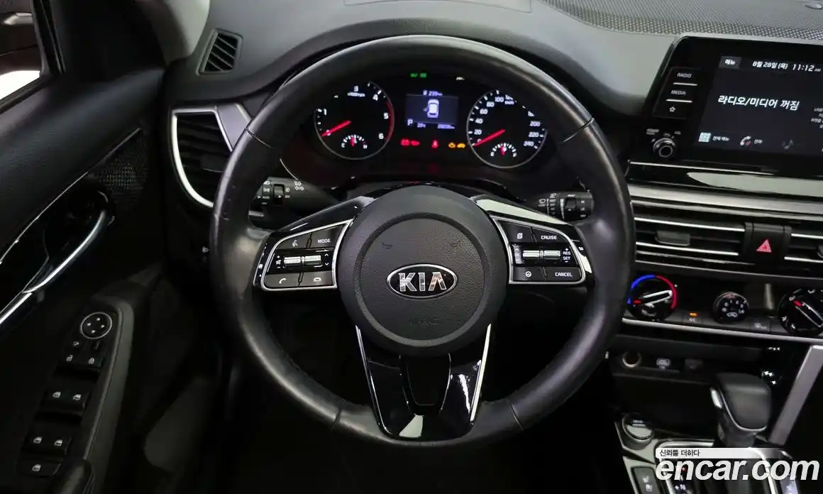 Kia Seltos 2020 1.6 Автомат в Москве № 158197, фото 20