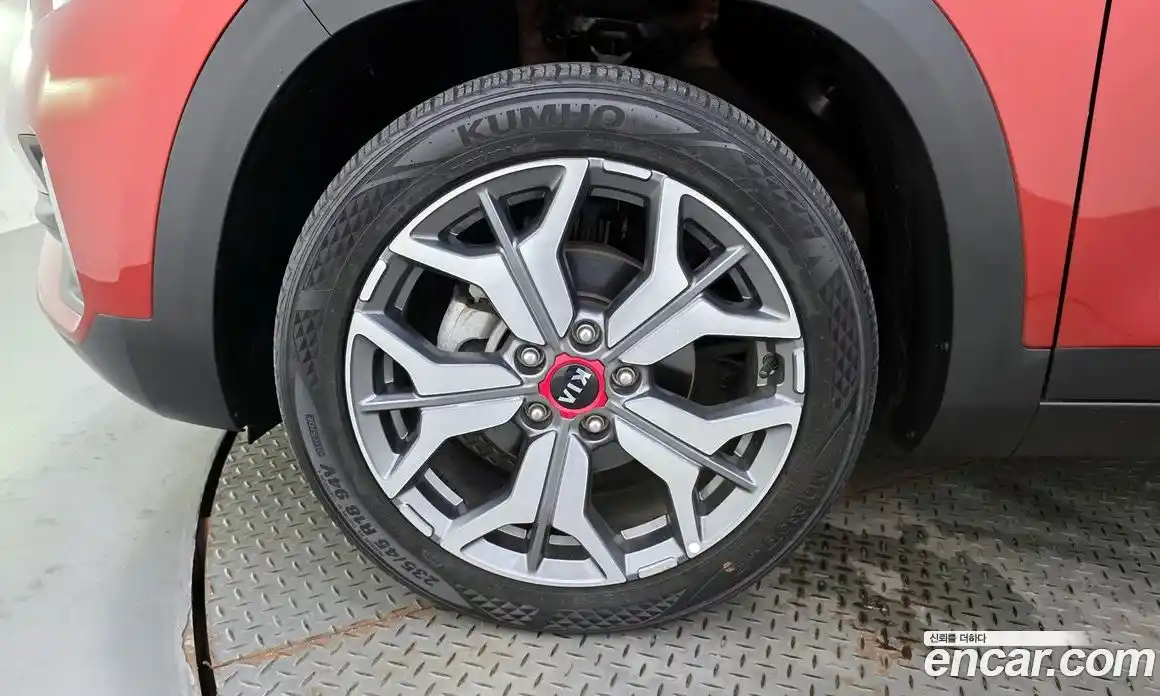 Kia Seltos 2020 1.6 Автомат в Москве № 158197, фото 8