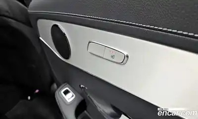 Mercedes-Benz GLC-Class 2022 1.9 Автомат в Москве № 158853, миниатюра 7