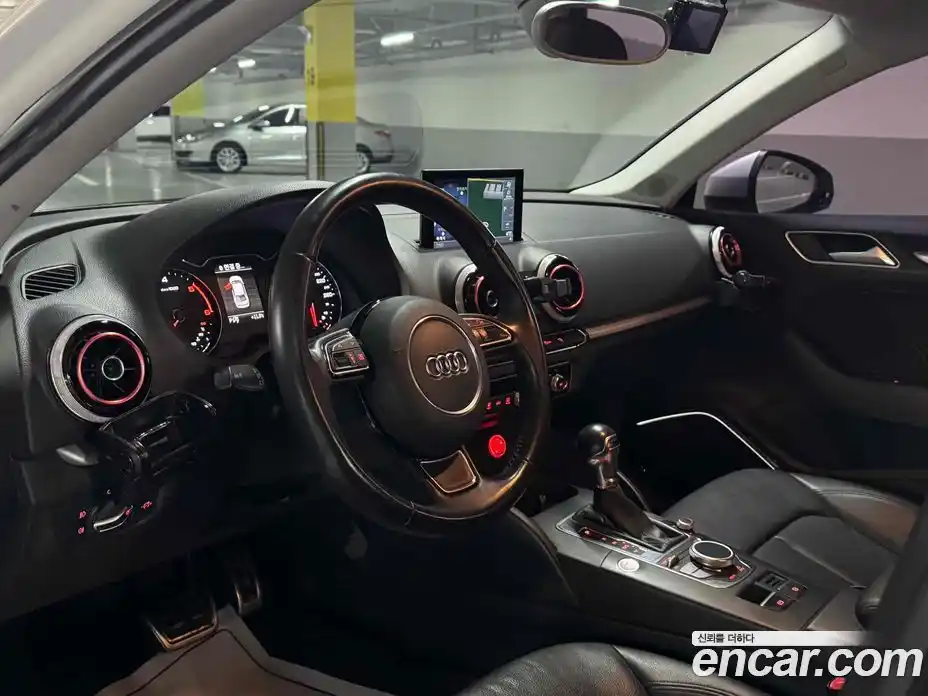 Audi A3 2015 2.0 Автомат в Москве № 159947, фото 13